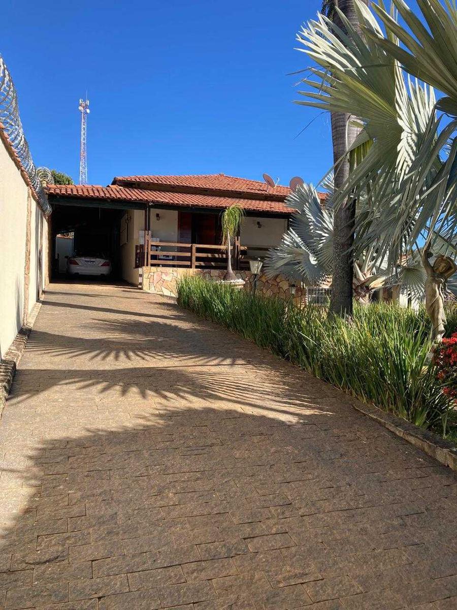 Casa, Centro, 4 Quartos, 6 Vagas, 1 Suíte