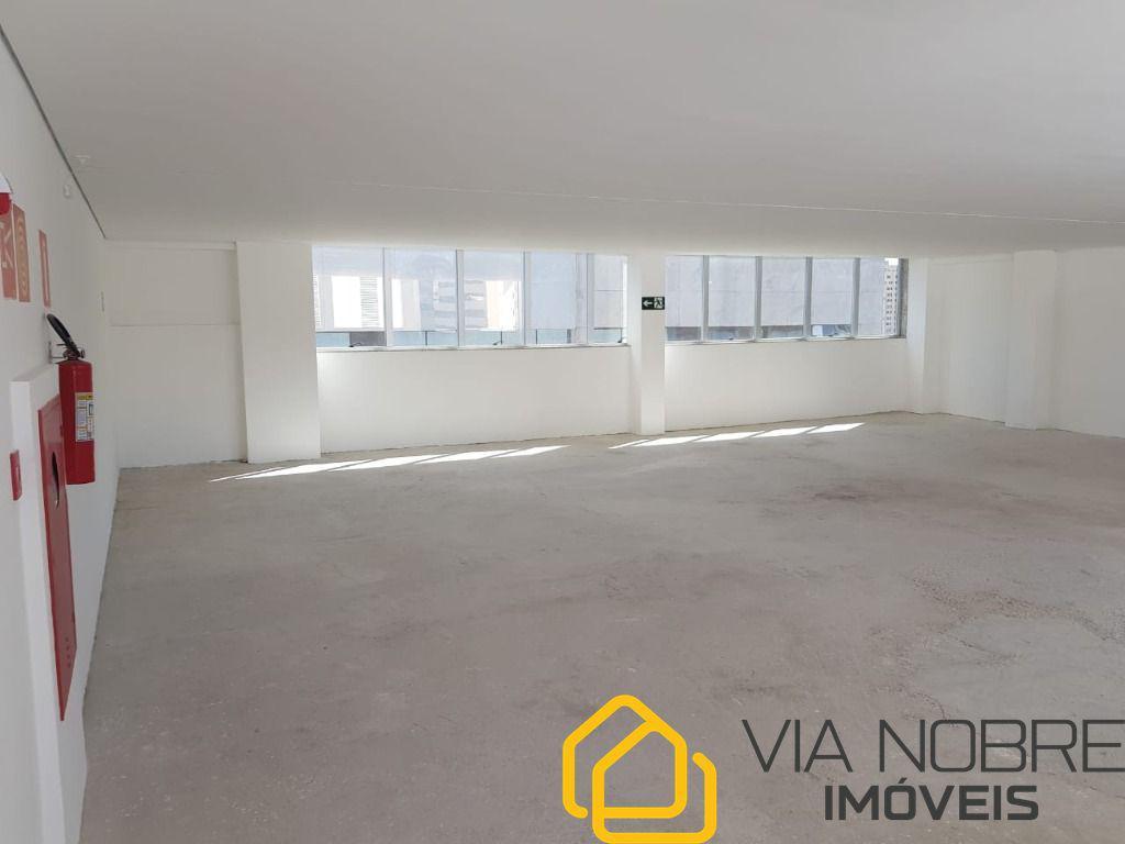 Sala, Lourdes, 7 Vagas