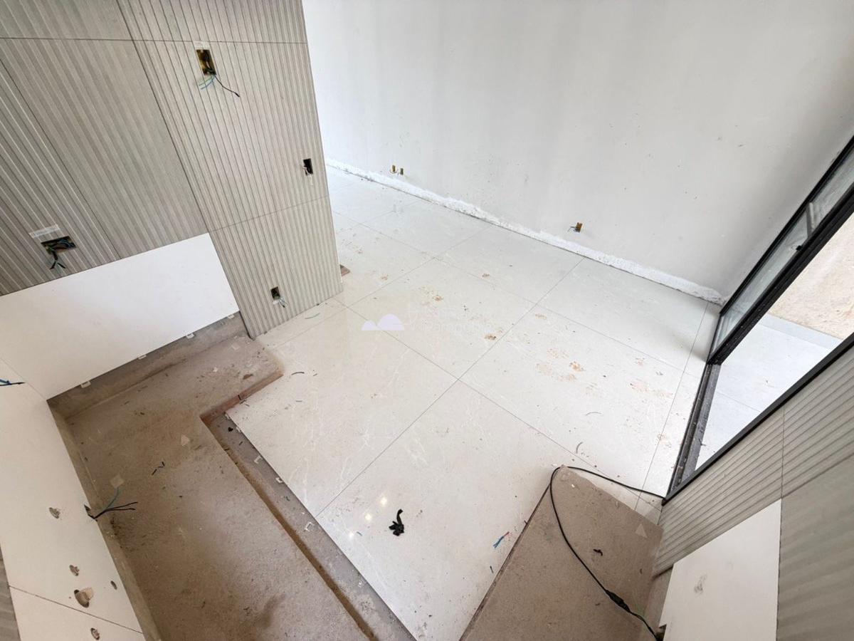 Casa, Planalto, 4 Quartos, 4 Vagas, 1 Suíte