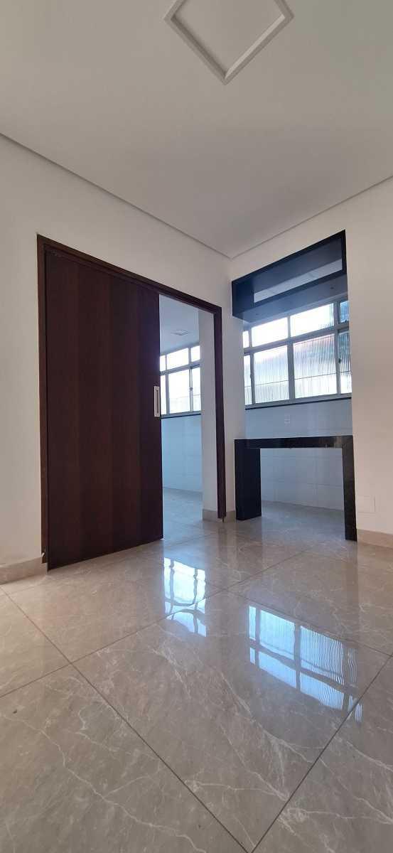 Apartamento, Floresta, 3 Quartos, 1 Vaga, 1 Suíte
