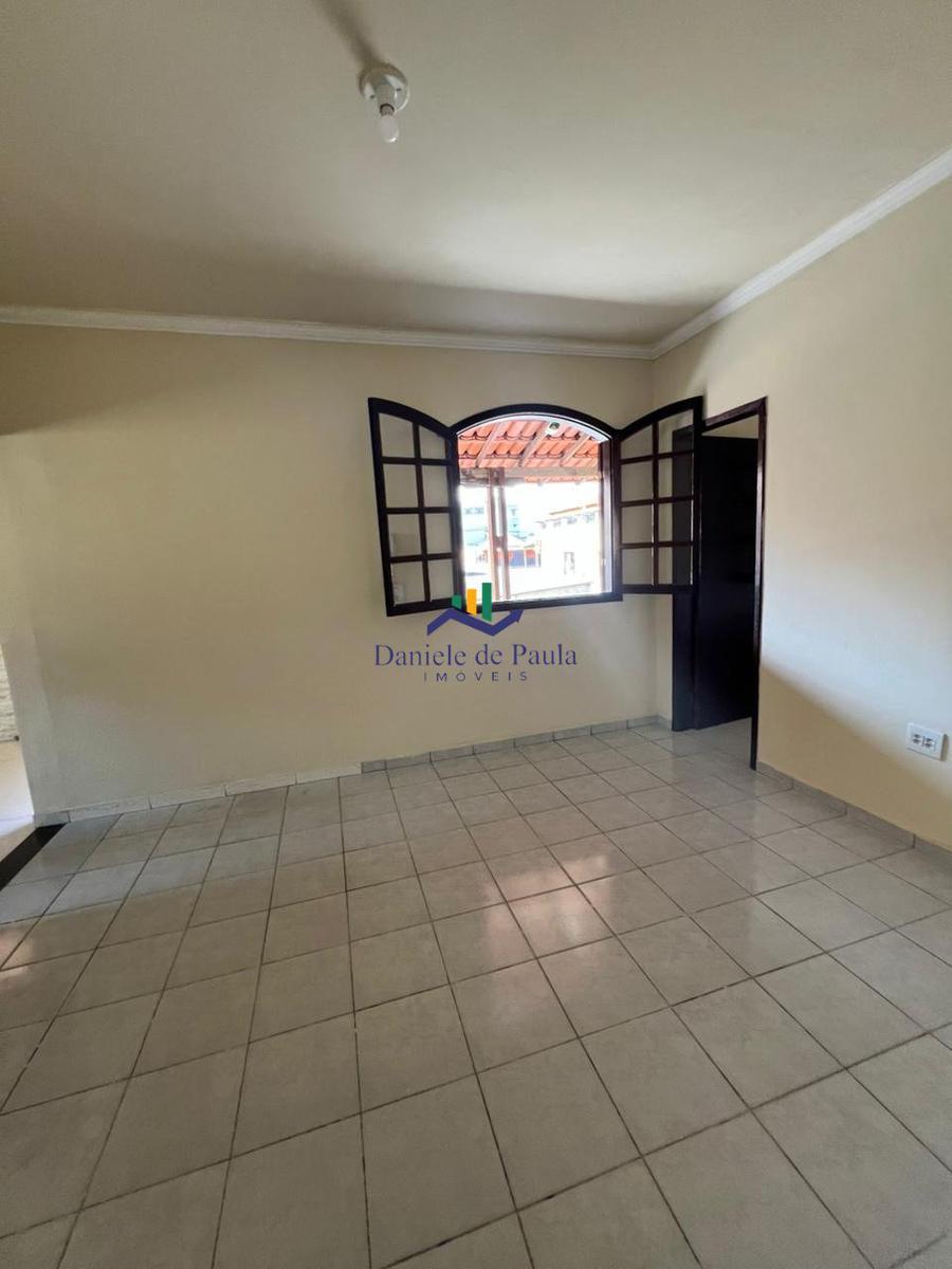 Casa, Conjunto Habitacional Bueno Franco, 4 Quartos, 2 Vagas, 2 Suítes