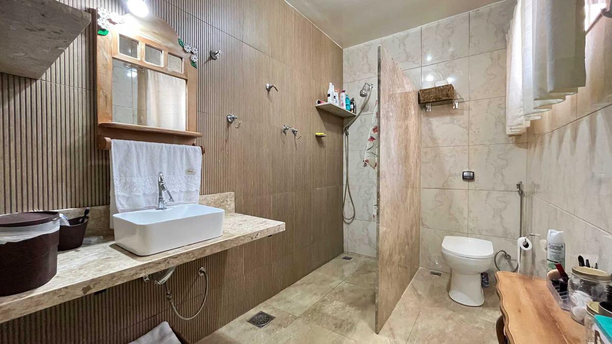 Casa, Castelo, 5 Quartos, 3 Vagas, 1 Suíte