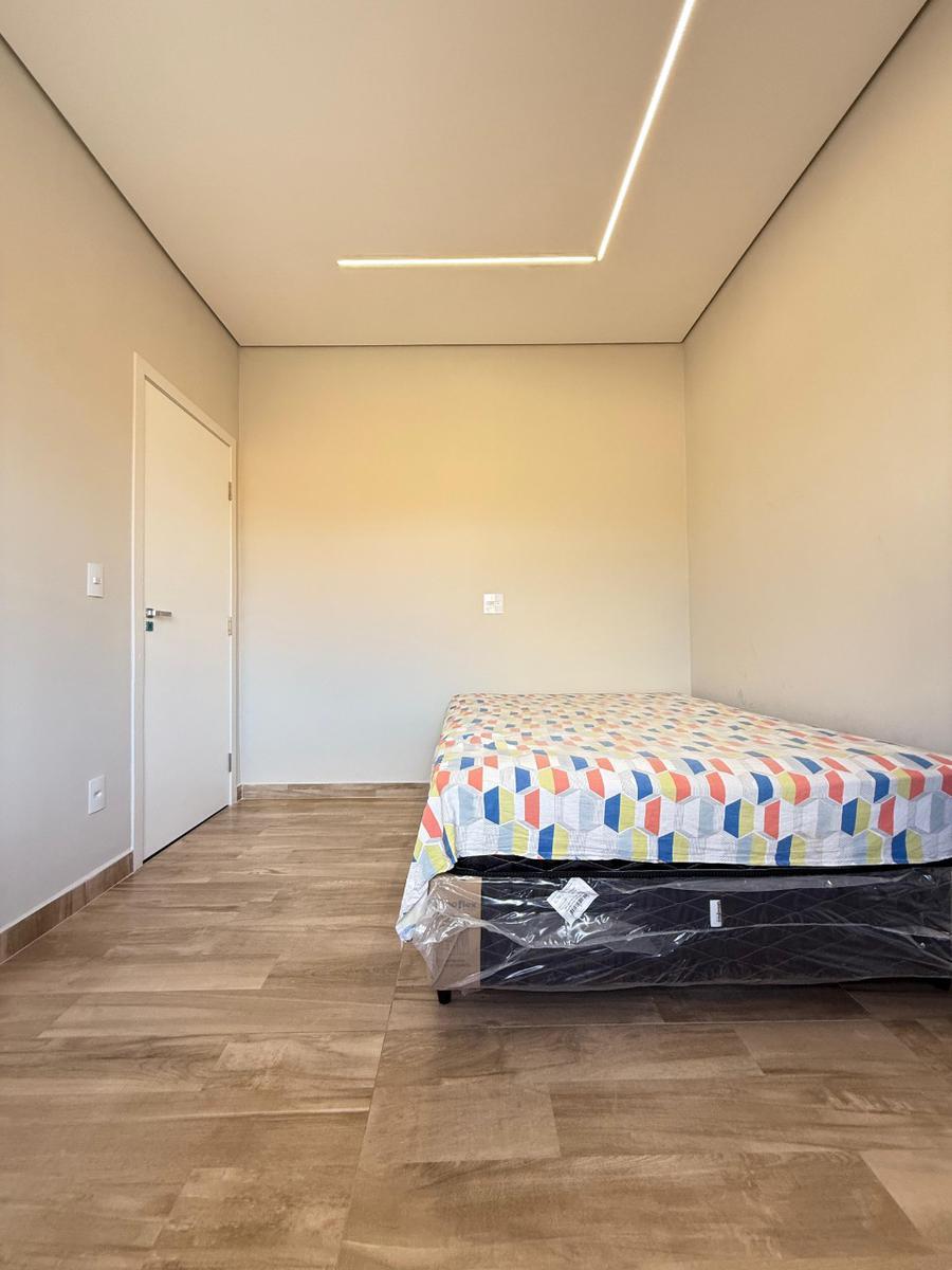 Casa, Trevo, 3 Quartos, 4 Vagas, 1 Suíte