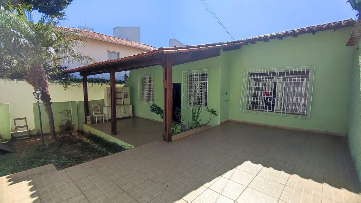 Casa, Liberdade, 6 Quartos, 2 Vagas, 1 Suíte