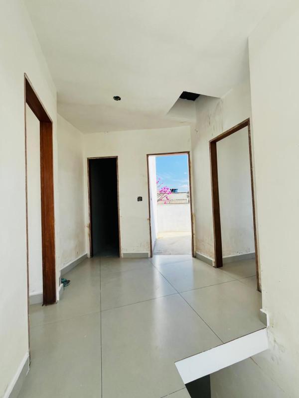 Casa, Monte Verde, 2 Quartos, 1 Vaga, 1 Suíte
