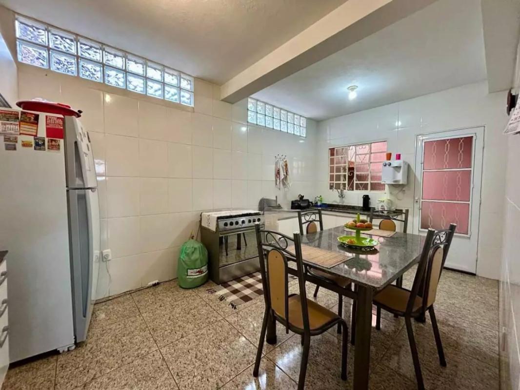 Casa, Teixeira Dias (barreiro), 3 Quartos, 3 Vagas