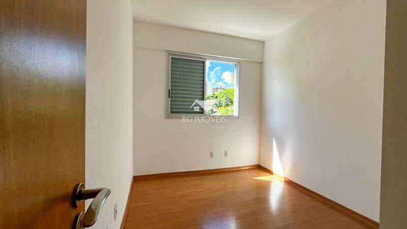 Apartamento, Estoril, 3 Quartos, 2 Vagas, 1 Suíte