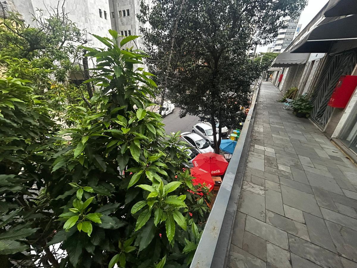 Andar, Savassi, 0 Quarto, 0 Vaga