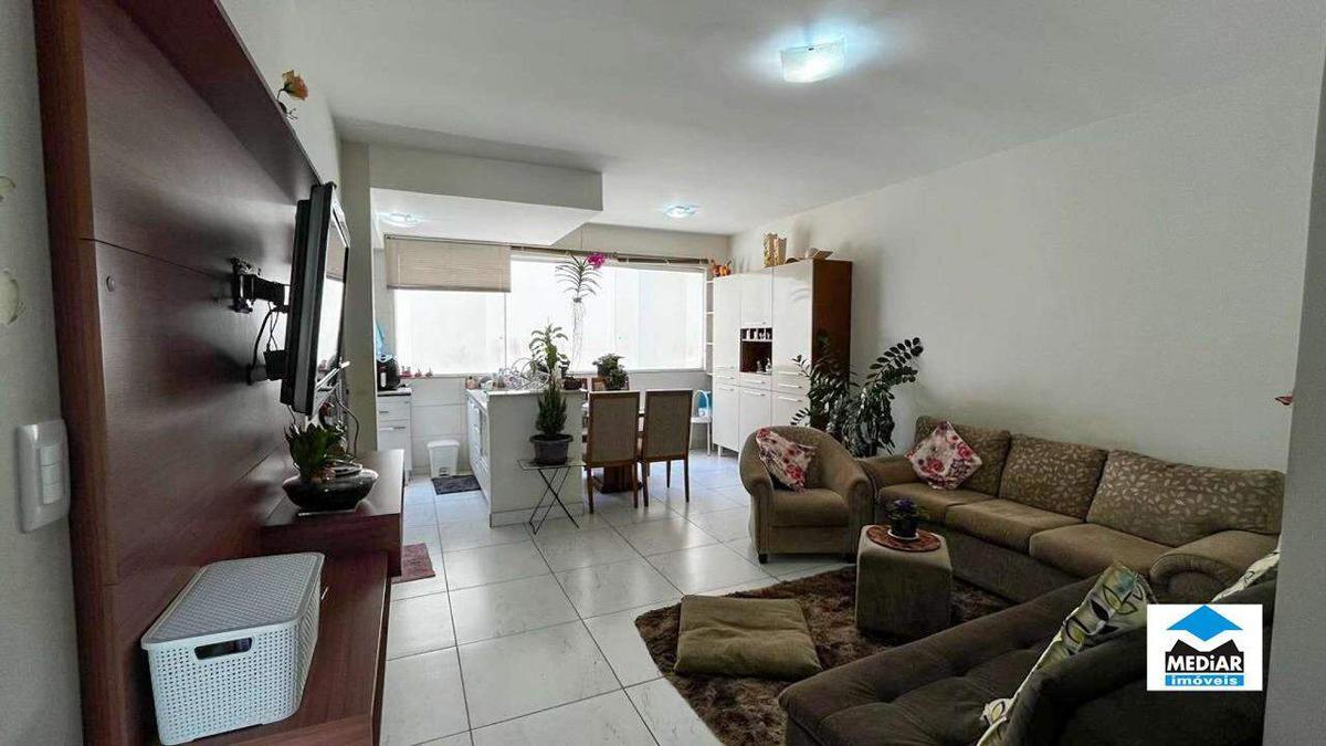 Casa, Santa Efigênia, 3 Quartos, 2 Vagas, 2 Suítes