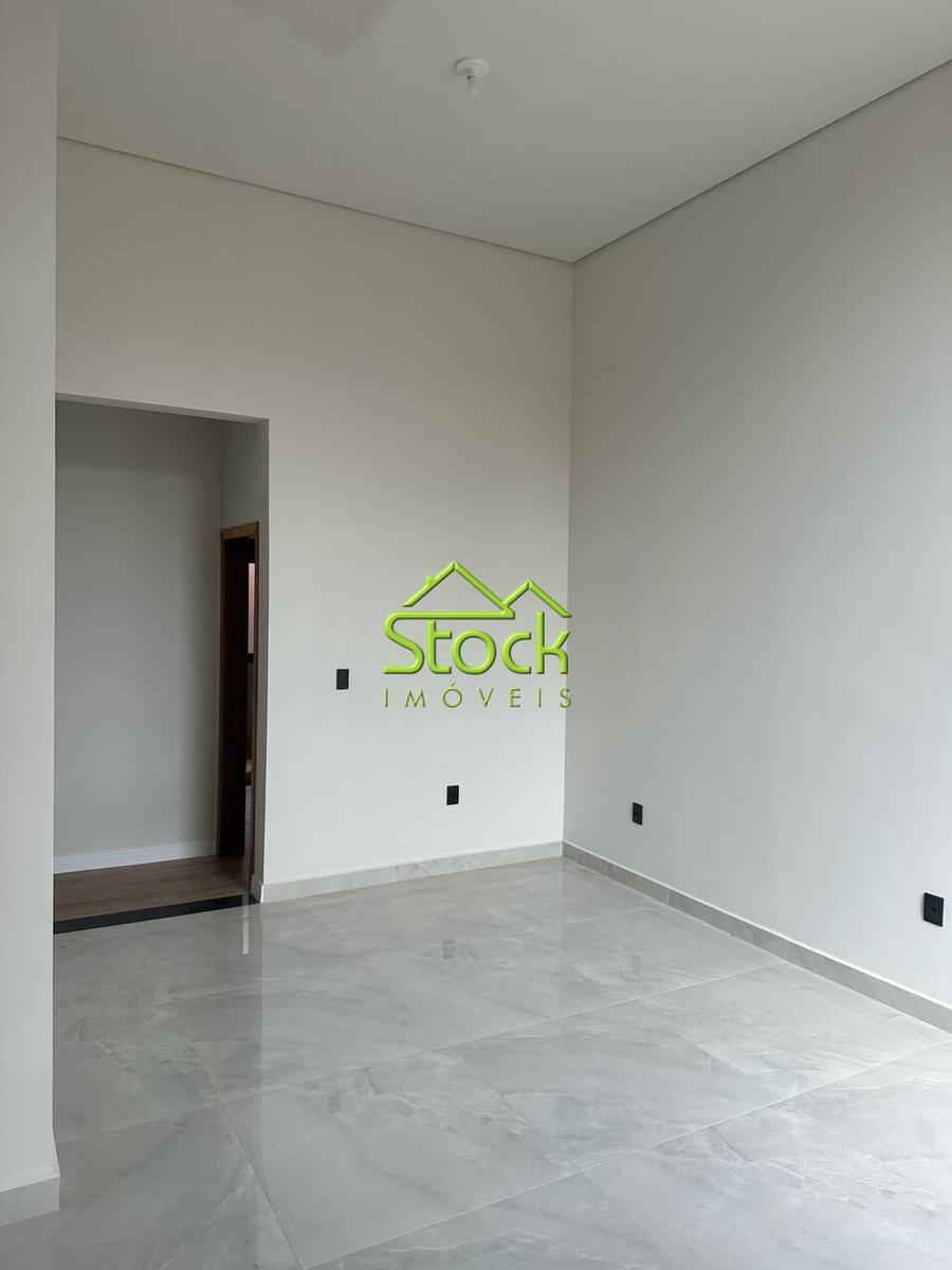 Casa, Lundcea, 3 Quartos, 3 Vagas, 1 Suíte