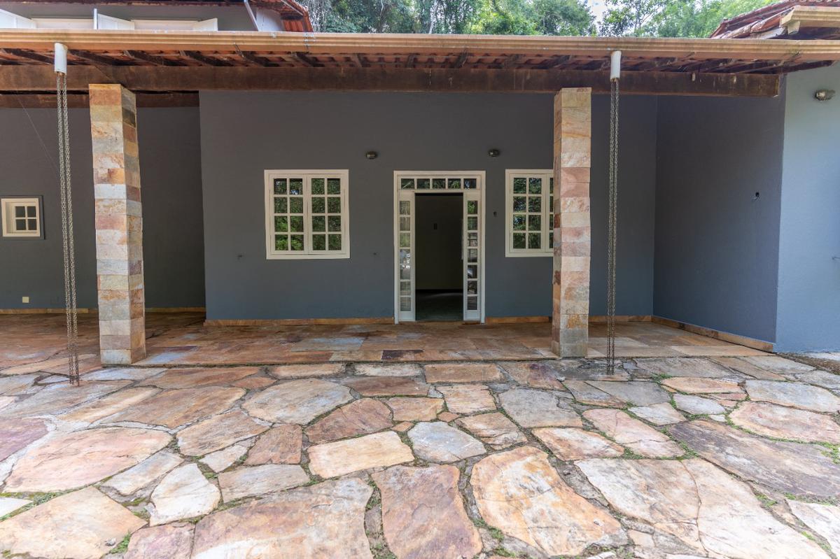 Casa, São Sebastião das Águas Claras, 4 Quartos, 5 Vagas, 3 Suítes