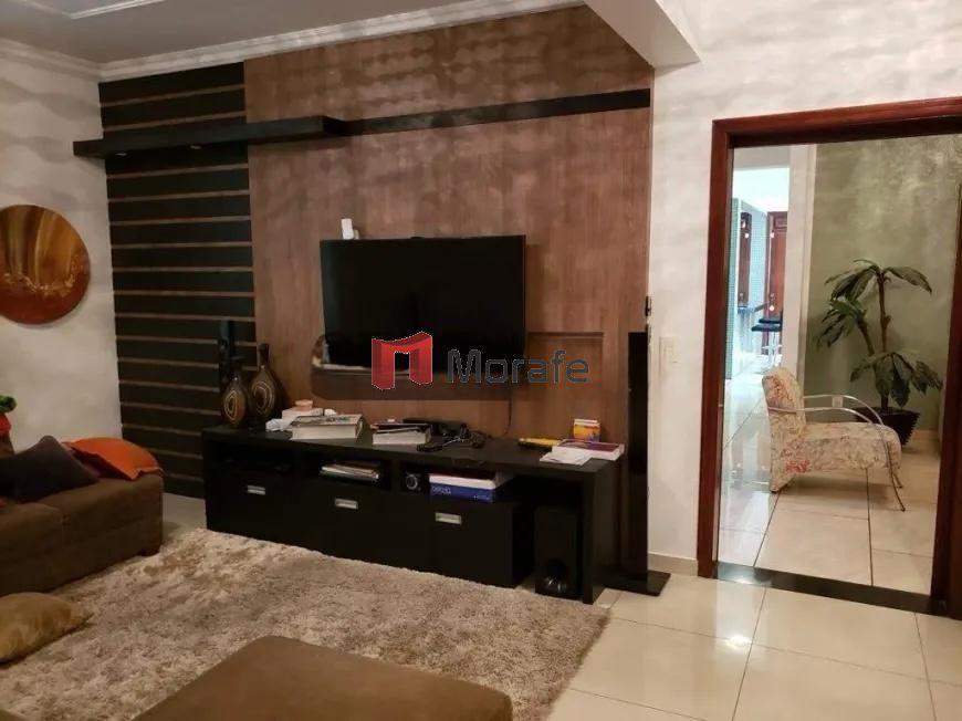 Casa, Fernão Dias, 4 Quartos, 5 Vagas, 2 Suítes