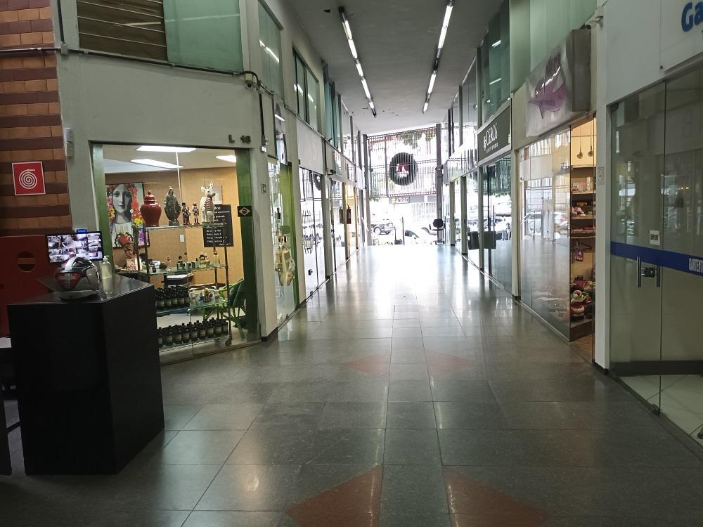 Sala, Sion, 0 Quarto, 0 Vaga