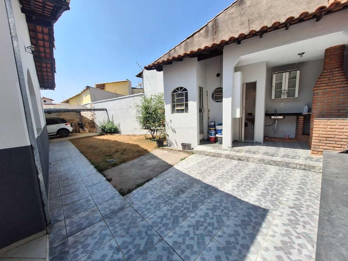 Casa, Jardim Riacho das Pedras, 3 Quartos, 8 Vagas, 2 Suítes
