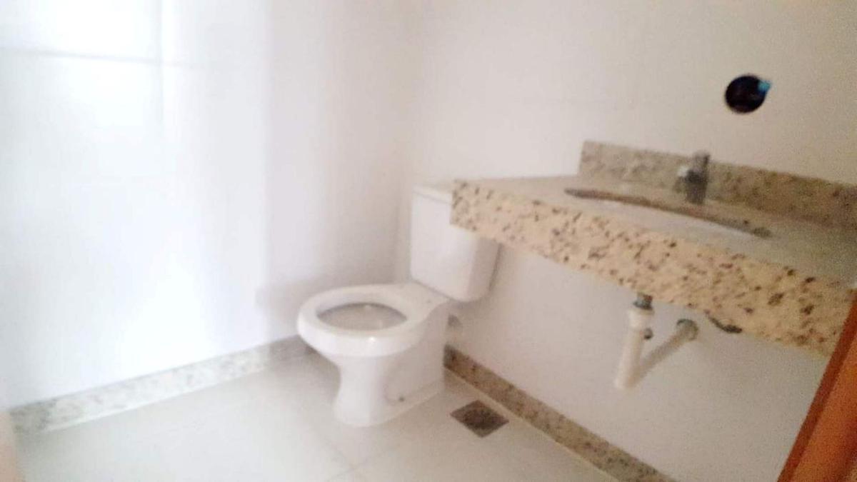Sala, Lourdes, 2 Vagas