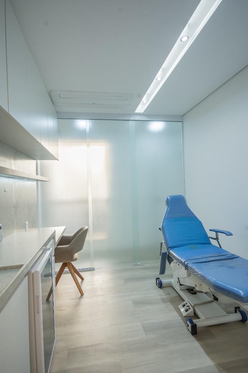 Sala, Prado, 2 Quartos, 0 Vaga, 2 Suítes