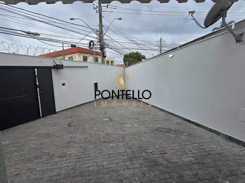 Casa, Santa Branca, 2 Quartos, 1 Vaga