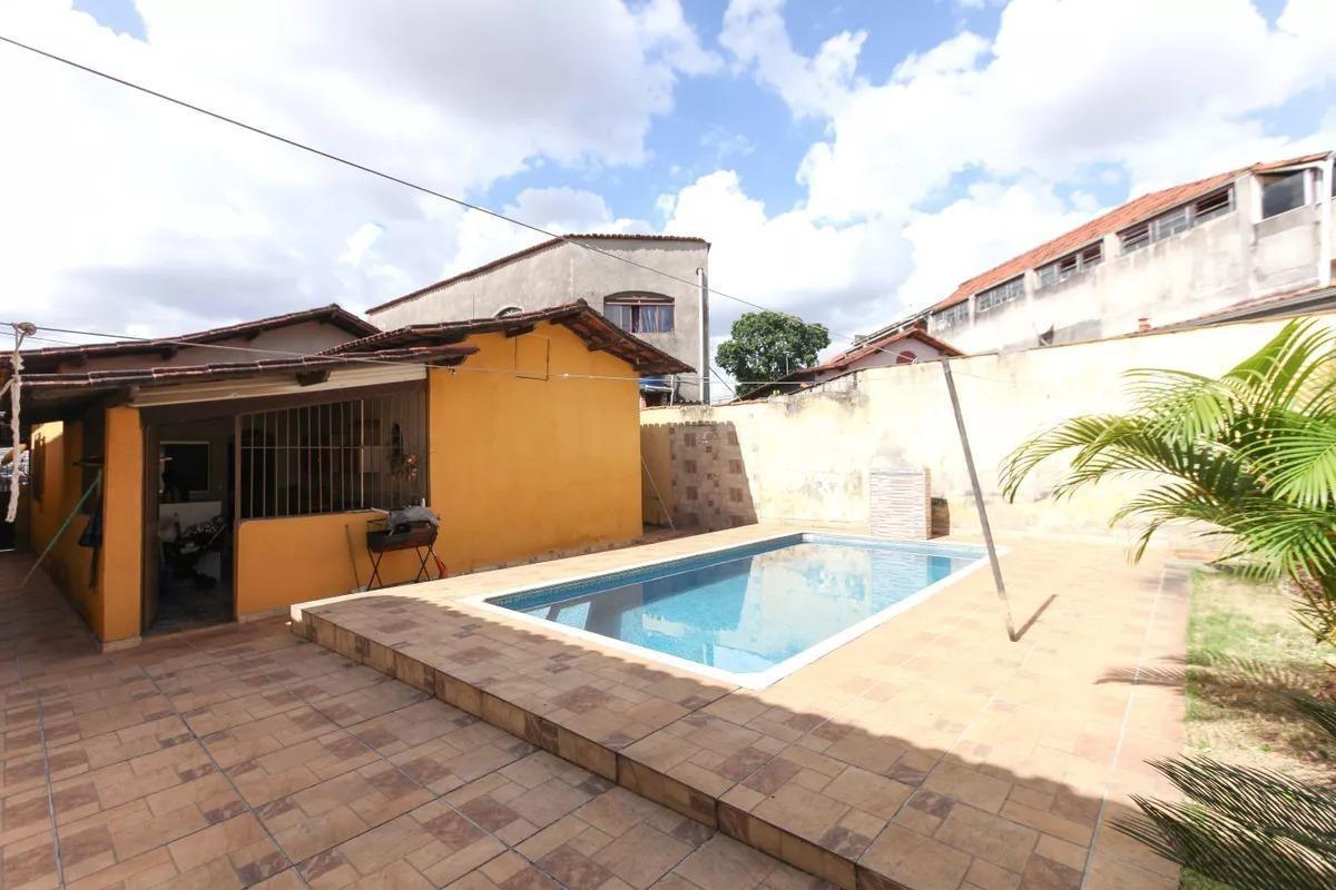 Casa, Tirol (barreiro), 3 Quartos, 1 Vaga, 1 Suíte
