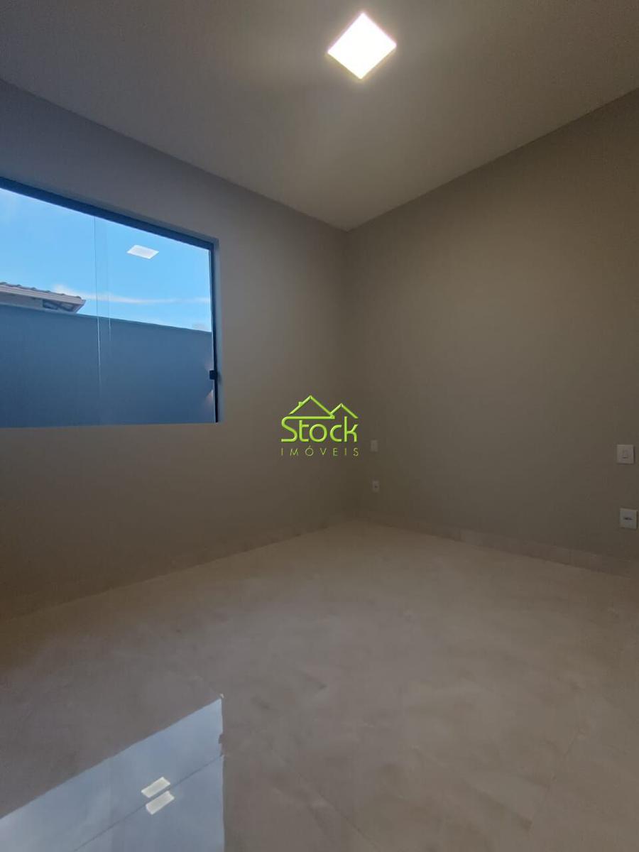 Casa, Jardim Imperial, 3 Quartos, 2 Vagas, 1 Suíte