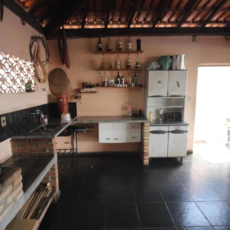 Casa, Tirol (barreiro), 4 Quartos, 4 Vagas, 1 Suíte