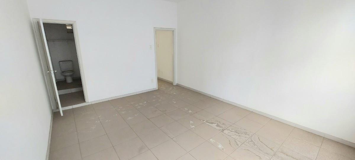 Sala, Centro, 0 Quarto, 0 Vaga