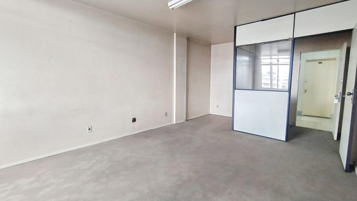 Sala, Centro