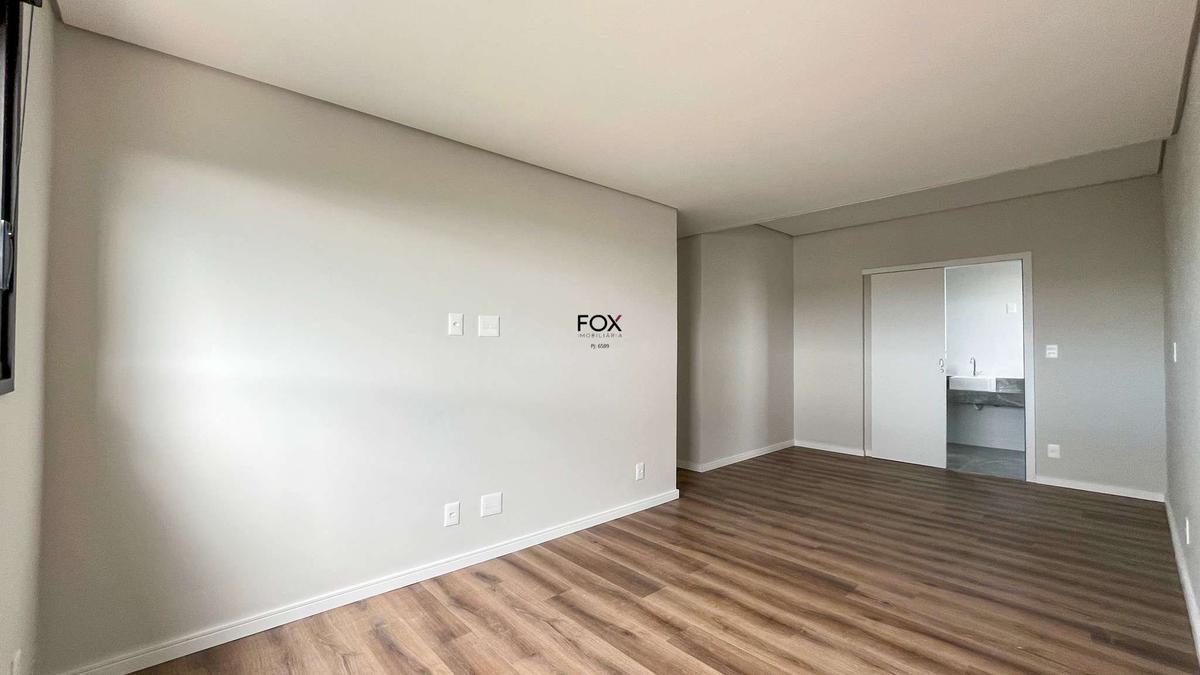 Apartamento, Castelo, 4 Quartos, 4 Vagas, 2 Suítes