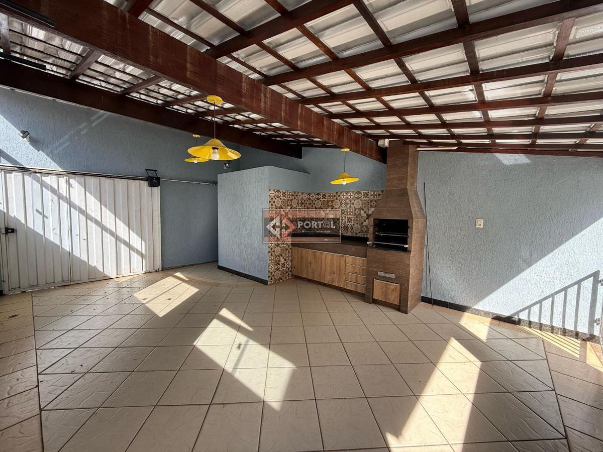 Casa, Itapoã, 3 Quartos, 4 Vagas, 1 Suíte