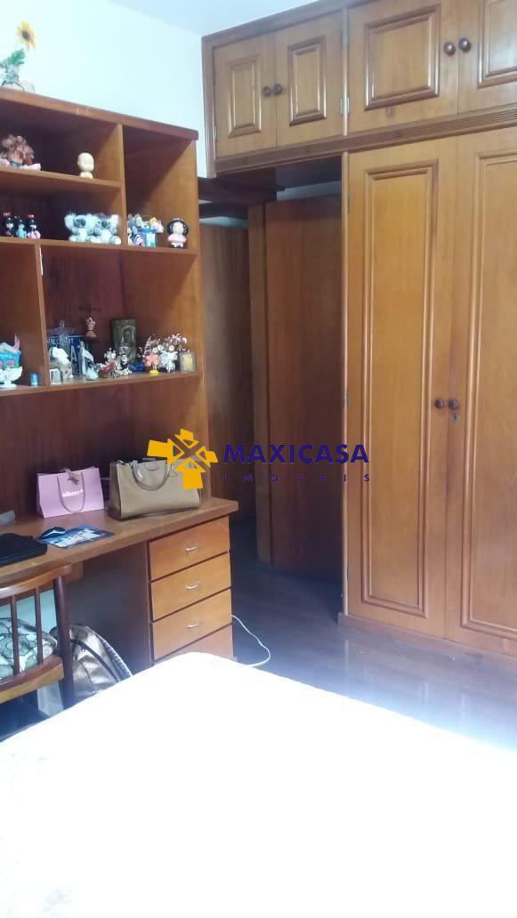 Casa, Caiçaras, 4 Quartos, 3 Vagas, 1 Suíte