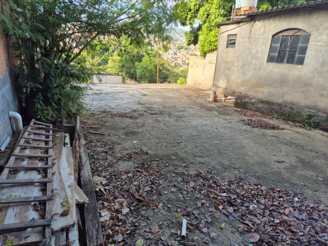 Lote, Casa Branca, 2 Quartos, 2 Vagas