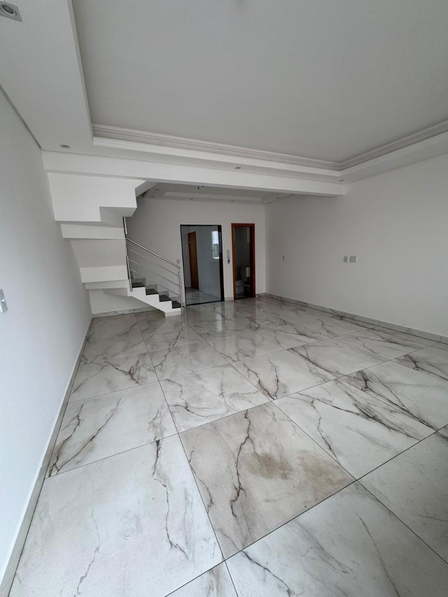 Casa, Rio Branco, 3 Quartos, 2 Vagas, 1 Suíte