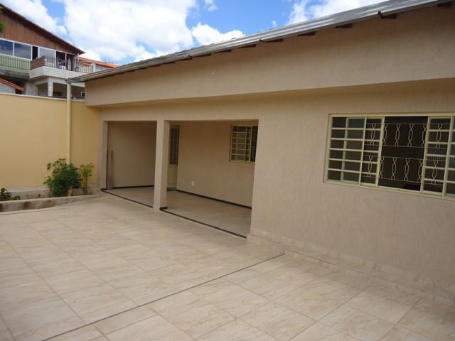 Casa, Alípio de Melo, 4 Quartos, 2 Vagas, 1 Suíte