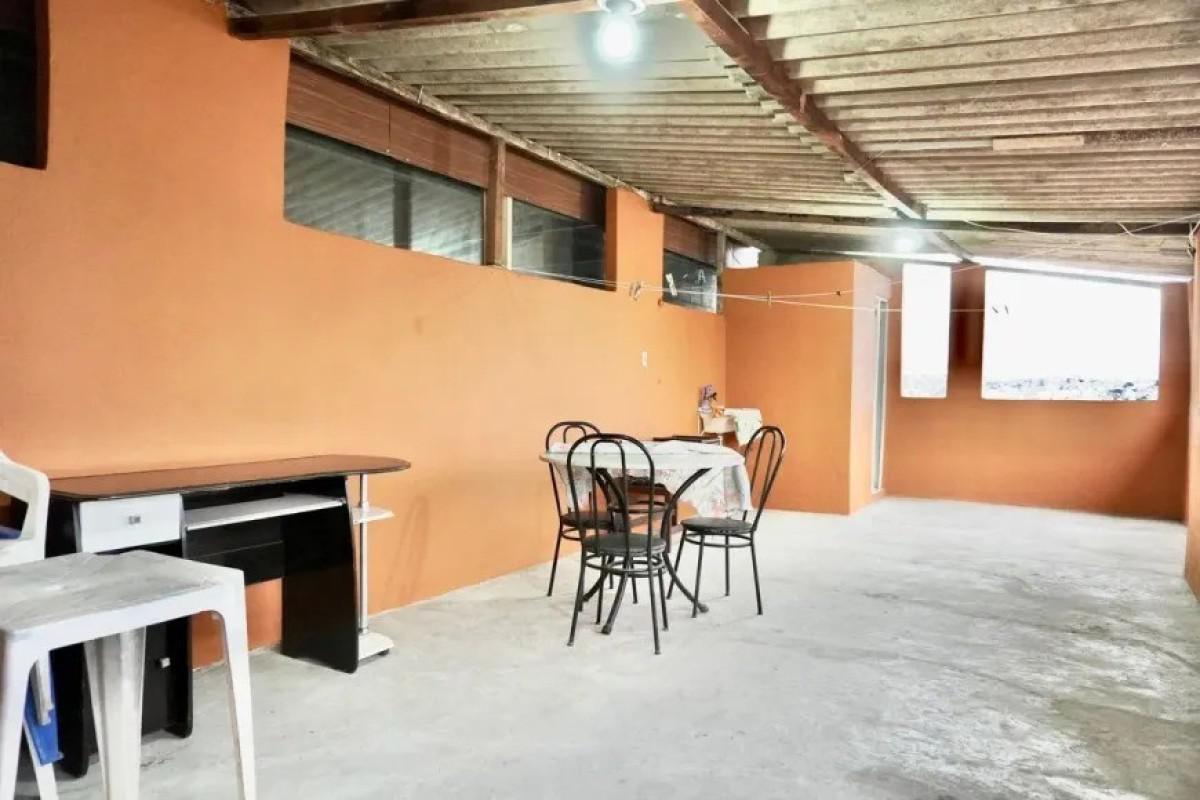 Casa, Santa Cruz, 3 Quartos, 0 Vaga, 1 Suíte