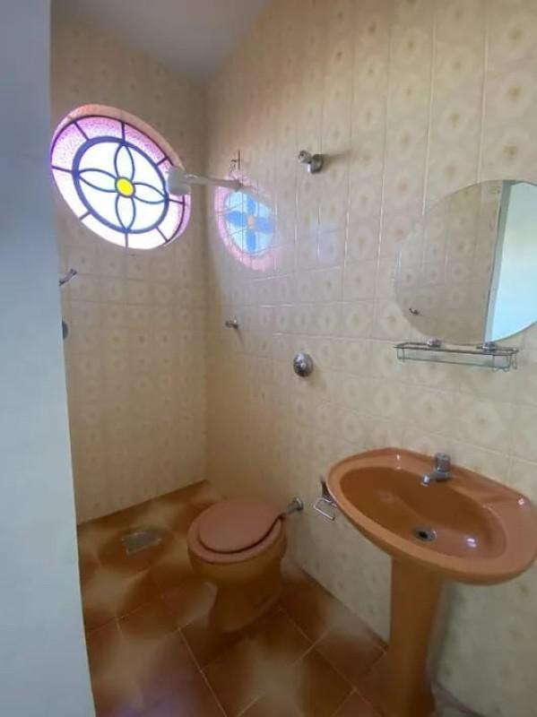 Casa, Barreiro, 3 Quartos, 5 Vagas, 2 Suítes