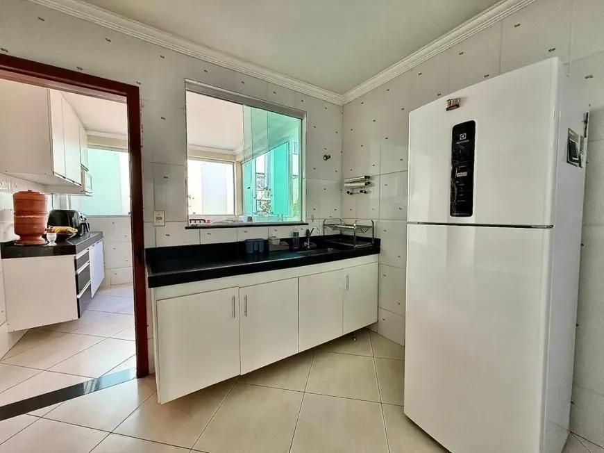 Casa, Piratininga (venda Nova), 3 Quartos, 2 Vagas