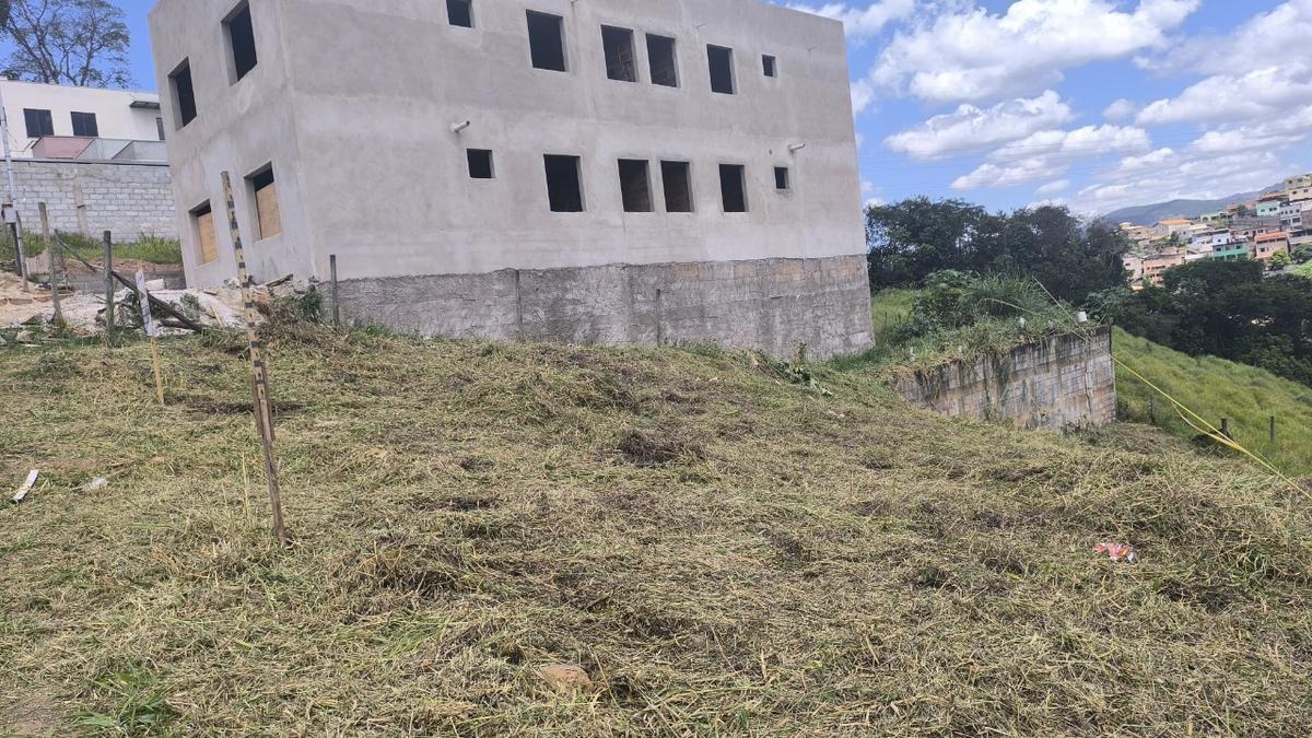 Lote, Novo Itabirito, 0 Quarto, 0 Vaga