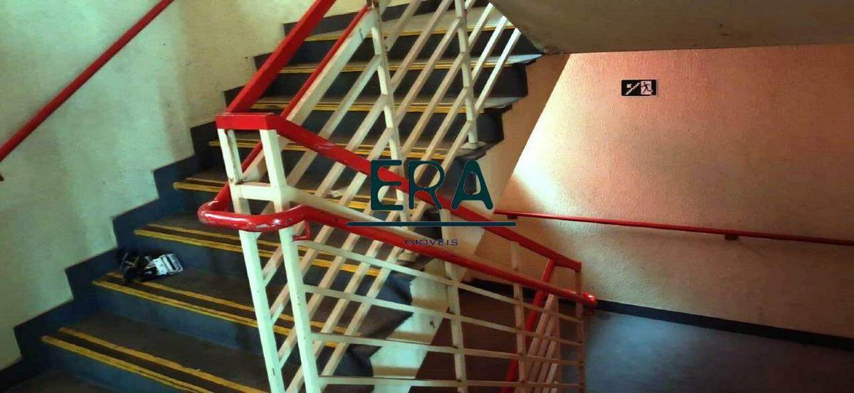 Prédio, Estoril, 0 Quarto, 0 Vaga