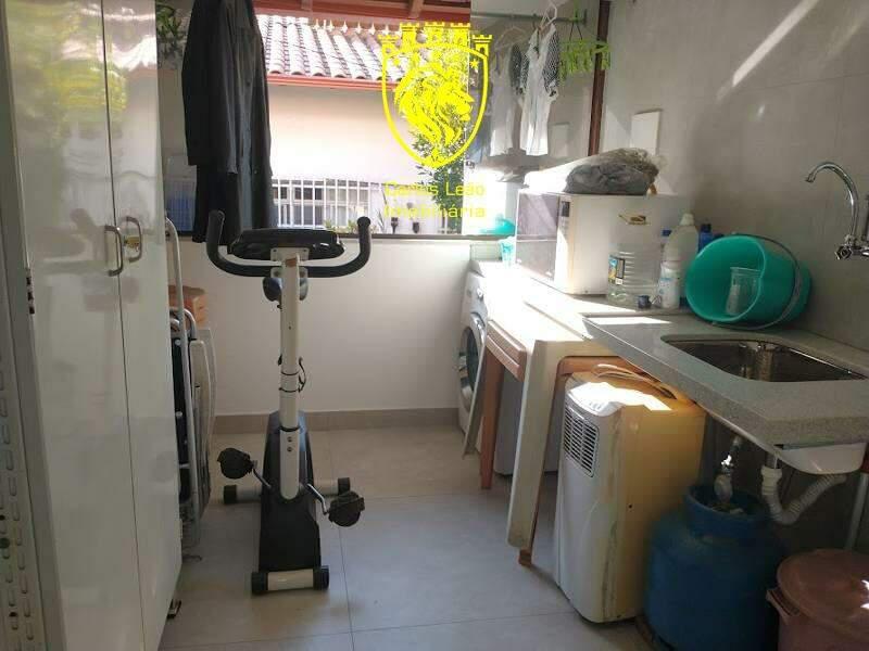 Casa, São José, 3 Quartos, 4 Vagas, 2 Suítes