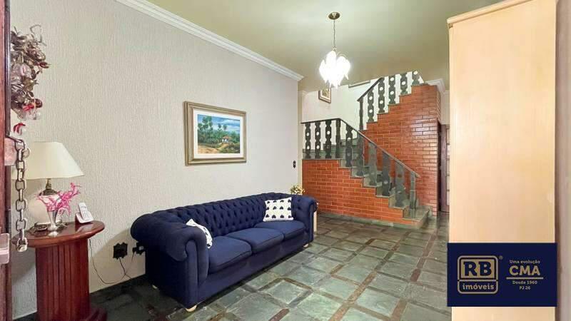 Casa, Luxemburgo, 5 Quartos, 4 Vagas, 2 Suítes