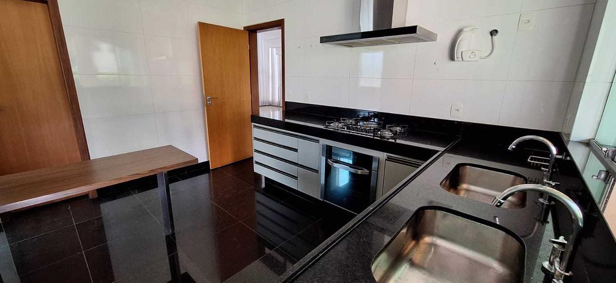 Casa, Bandeirantes (pampulha), 3 Quartos, 6 Vagas, 1 Suíte