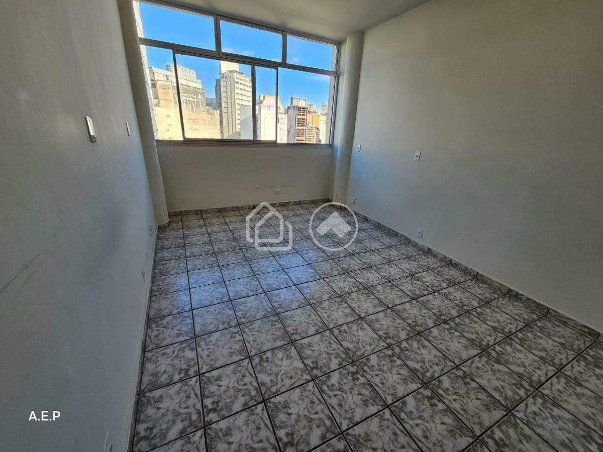 Sala, Centro