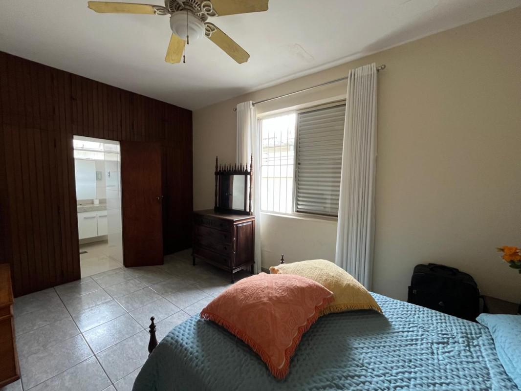 Casa, Calafate, 5 Quartos, 3 Vagas, 1 Suíte