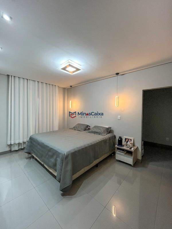 Casa, Santa Maria, 3 Quartos, 2 Vagas, 1 Suíte