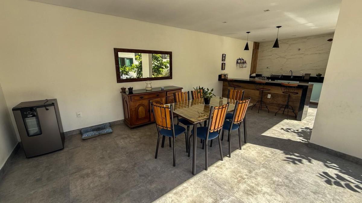 Casa, Ingá Alto, 3 Quartos, 4 Vagas, 1 Suíte