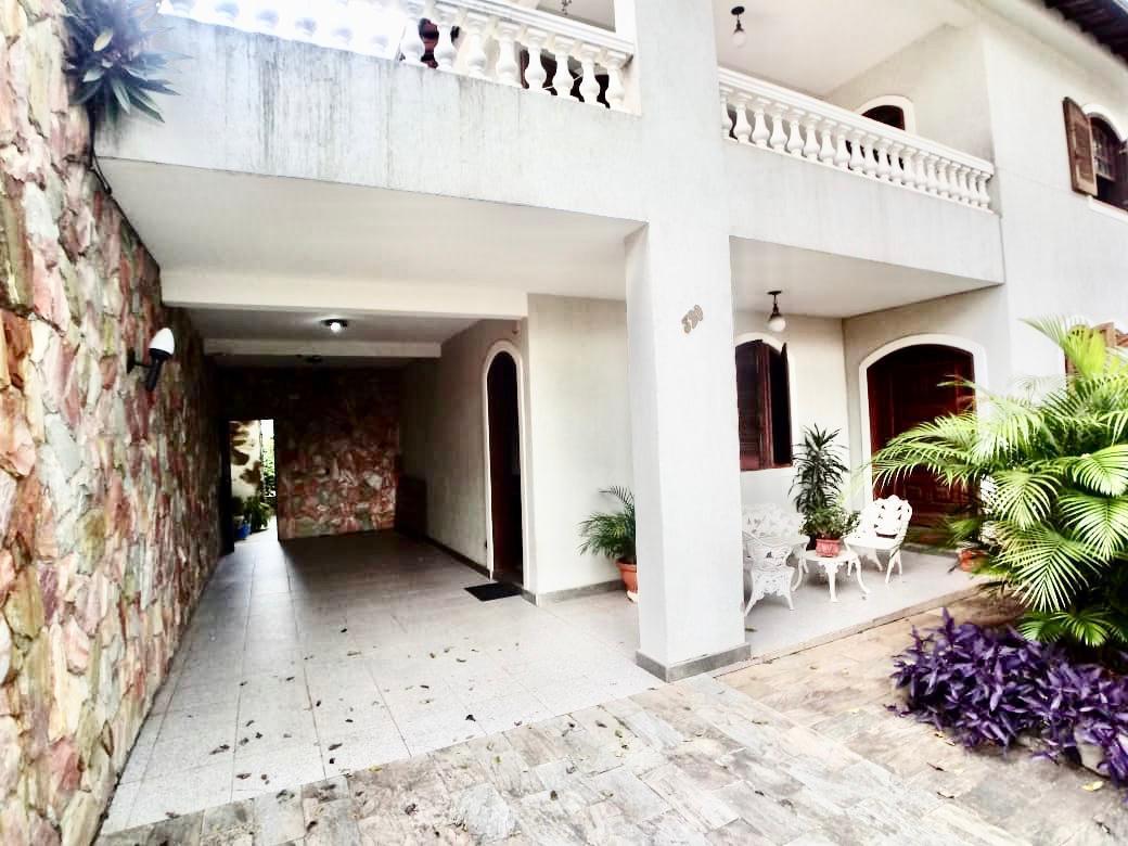 Casa, Liberdade, 3 Quartos, 0 Vaga, 1 Suíte