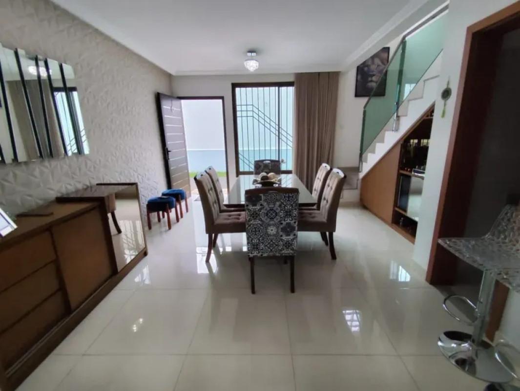 Casa, Trevo, 3 Quartos, 2 Vagas, 1 Suíte