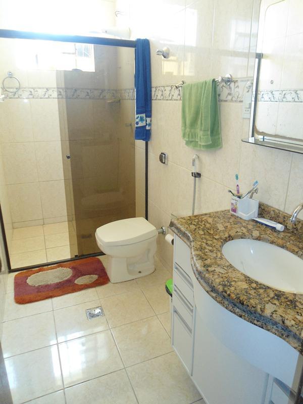 Casa, Bandeirantes, 4 Quartos, 4 Vagas, 2 Suítes