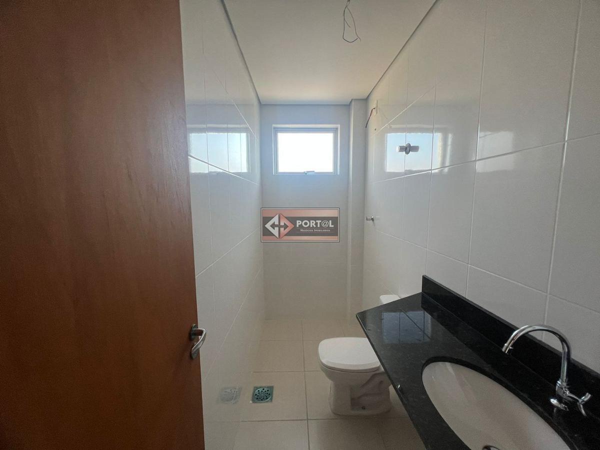 Cobertura, Boa Vista, 4 Quartos, 2 Vagas, 1 Suíte