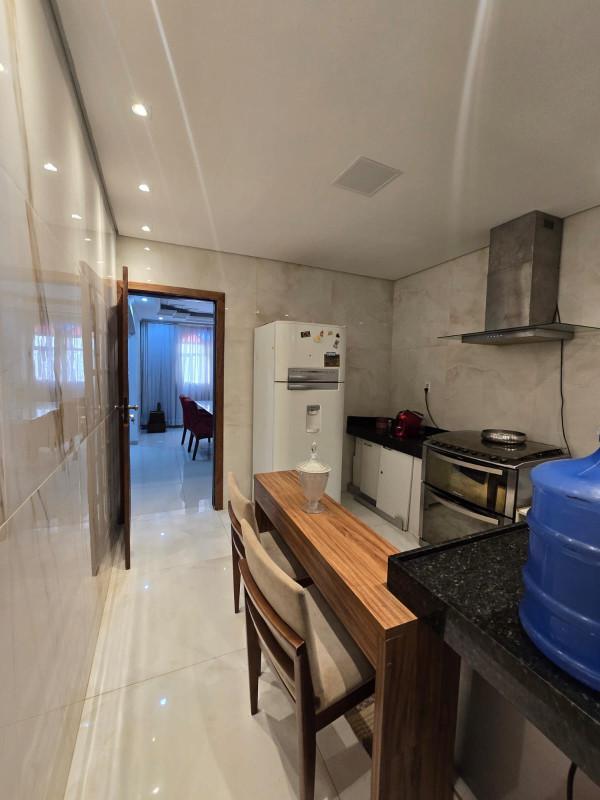Casa, Milanez, 3 Quartos, 3 Vagas, 1 Suíte
