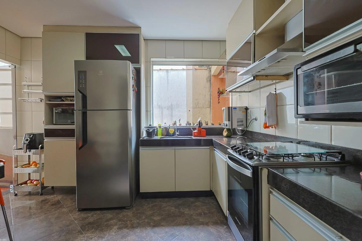 Casa, Liberdade, 5 Quartos, 5 Vagas, 1 Suíte